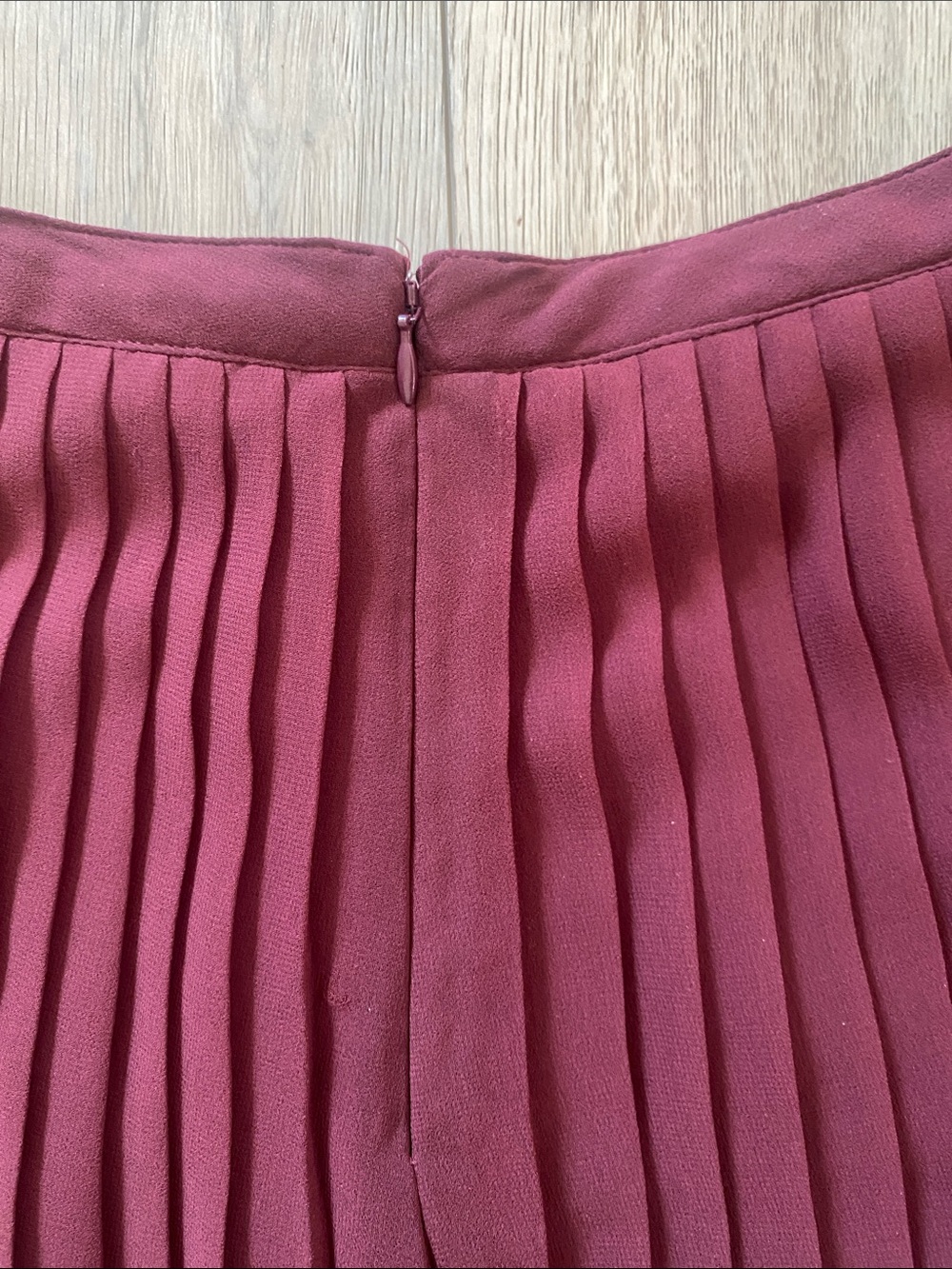 Wilfred Burgundy Pleated Mini Twirl Skirt - Picture 3 of 6